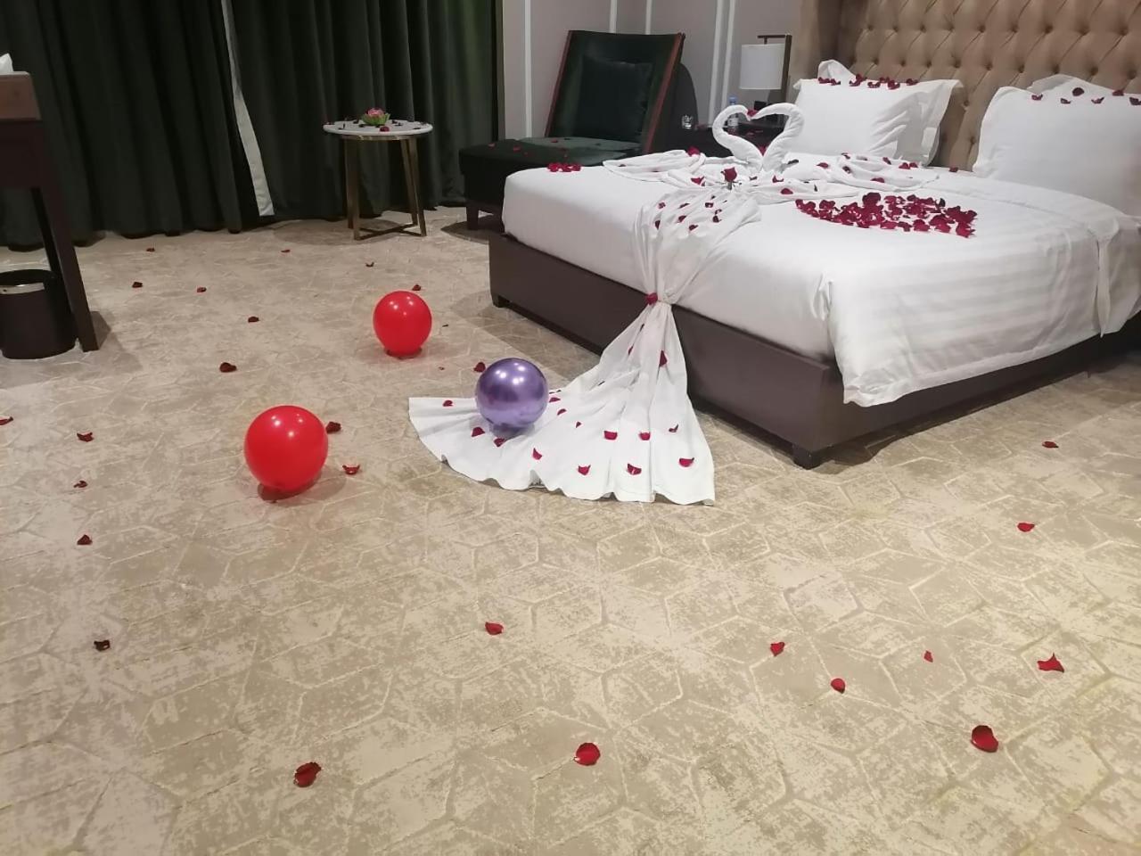Suknai Royal Hotel 2*